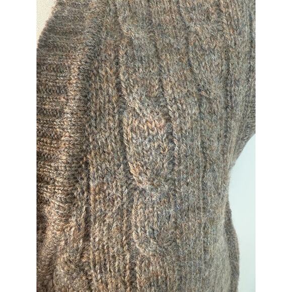 The Woolrich Woman Vintage 1980s Cross Button 100% Wool Sweater Vest Grandmacore - Picture 4 of 10